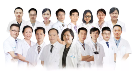 廈門眼科中心眼底病?？漆t(yī)生團(tuán)隊(duì)